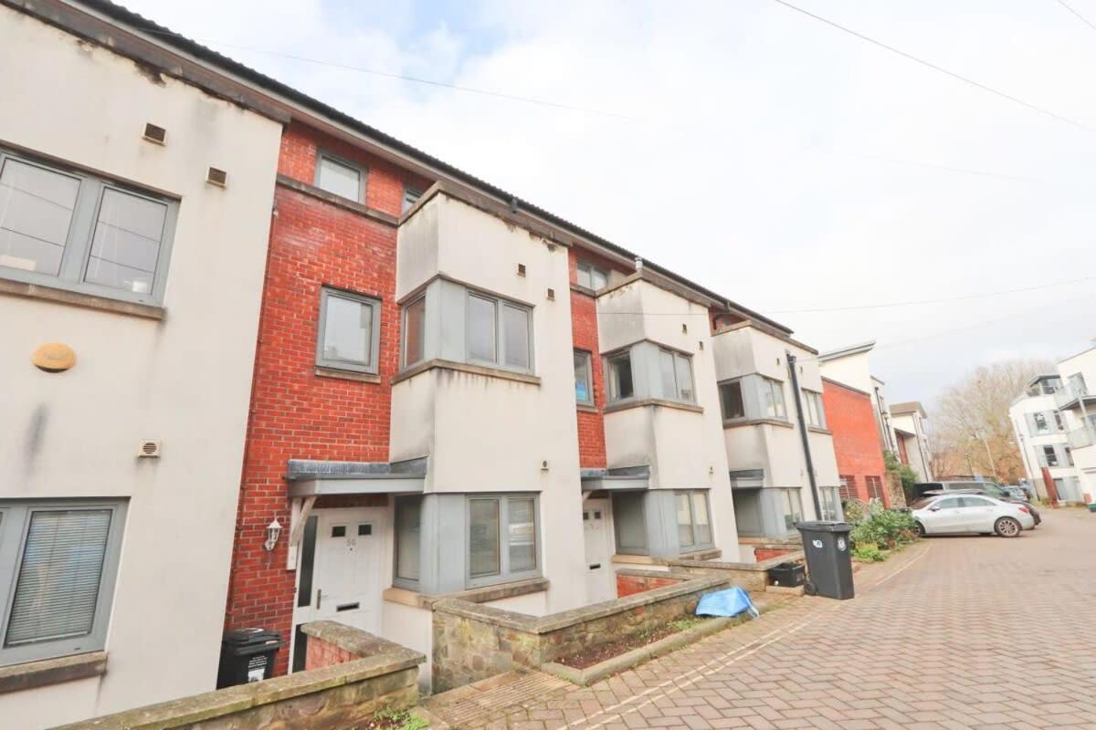 Amazing 2 Bed Townhouse Walking Distance From Temple Meads Ferienhaus *